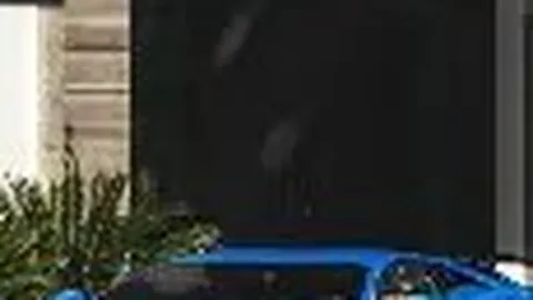 林青霞盛赞王祖贤肌肤亮丽，邓丽君体贴周到备受尊敬