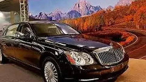 “足球巅峰对决，谁是王者？双水小学足球队绿茵场上展翅翱翔！”