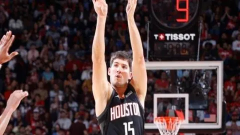 惠灵顿凤凰澳超征程遇伤病潮，11轮激战进攻力将何去何从？